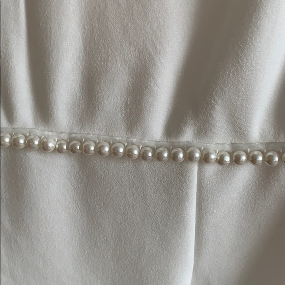 What a gorgeous dress - Picture 6 of 8